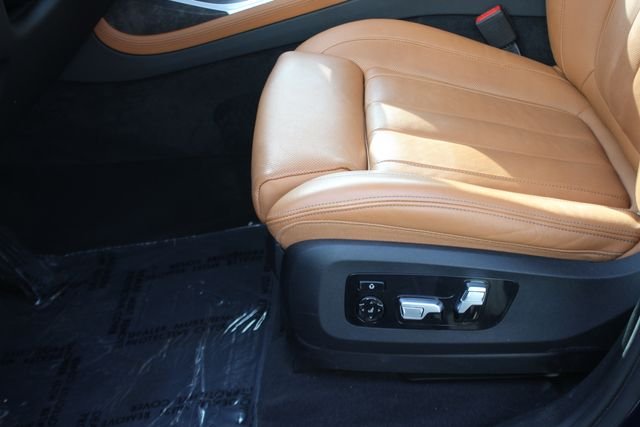 Used 2022 Blue BMW xDrive40i image 22