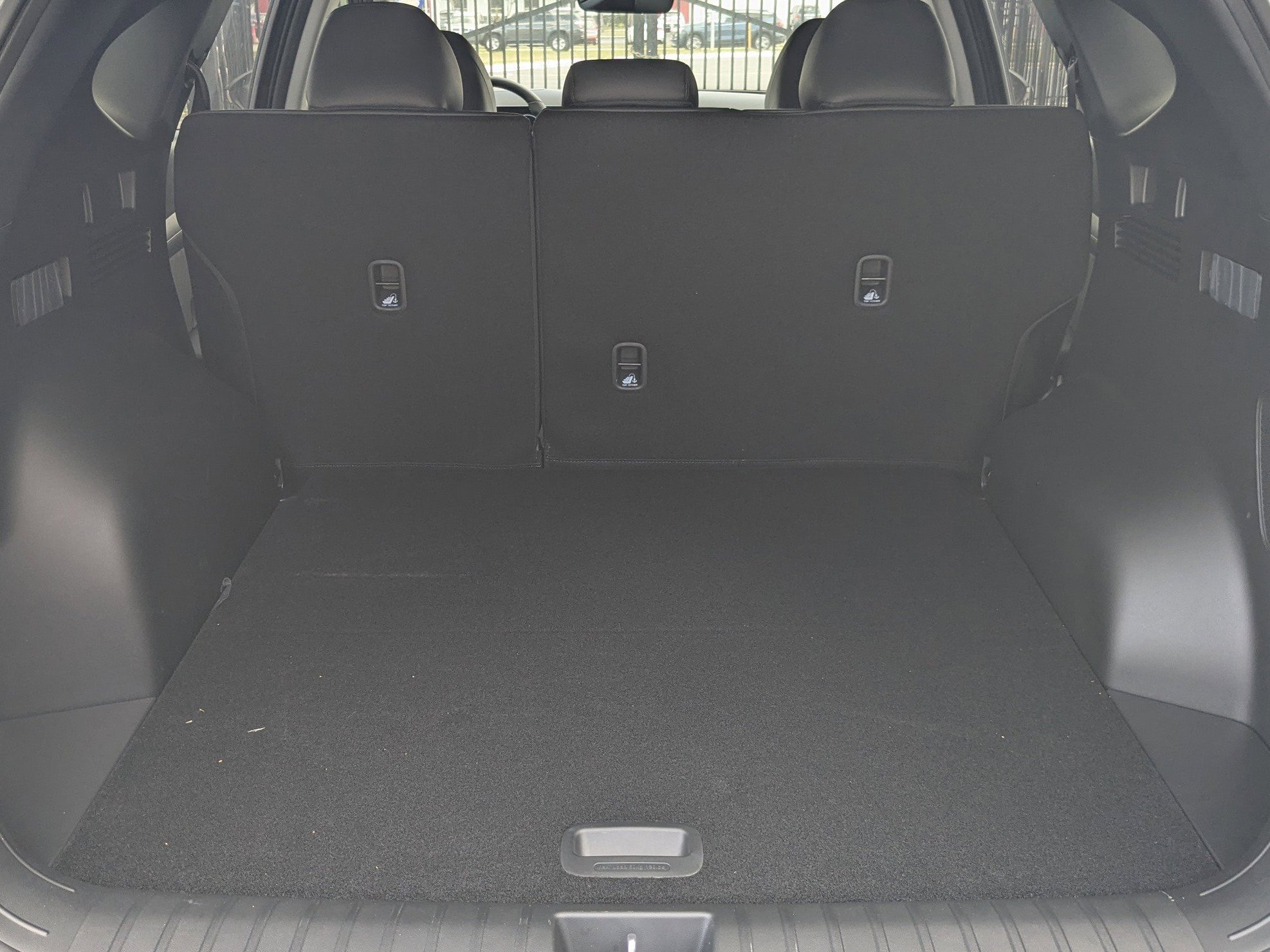 New 2026 Ecotronic Gray Matte Hyundai Limited FWD image 12