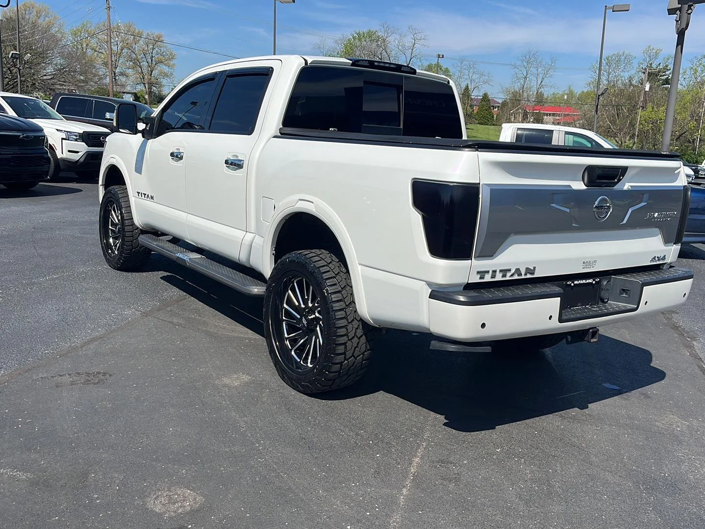 Used 2021 Pearl White Nissan Platinum Reserve image 3