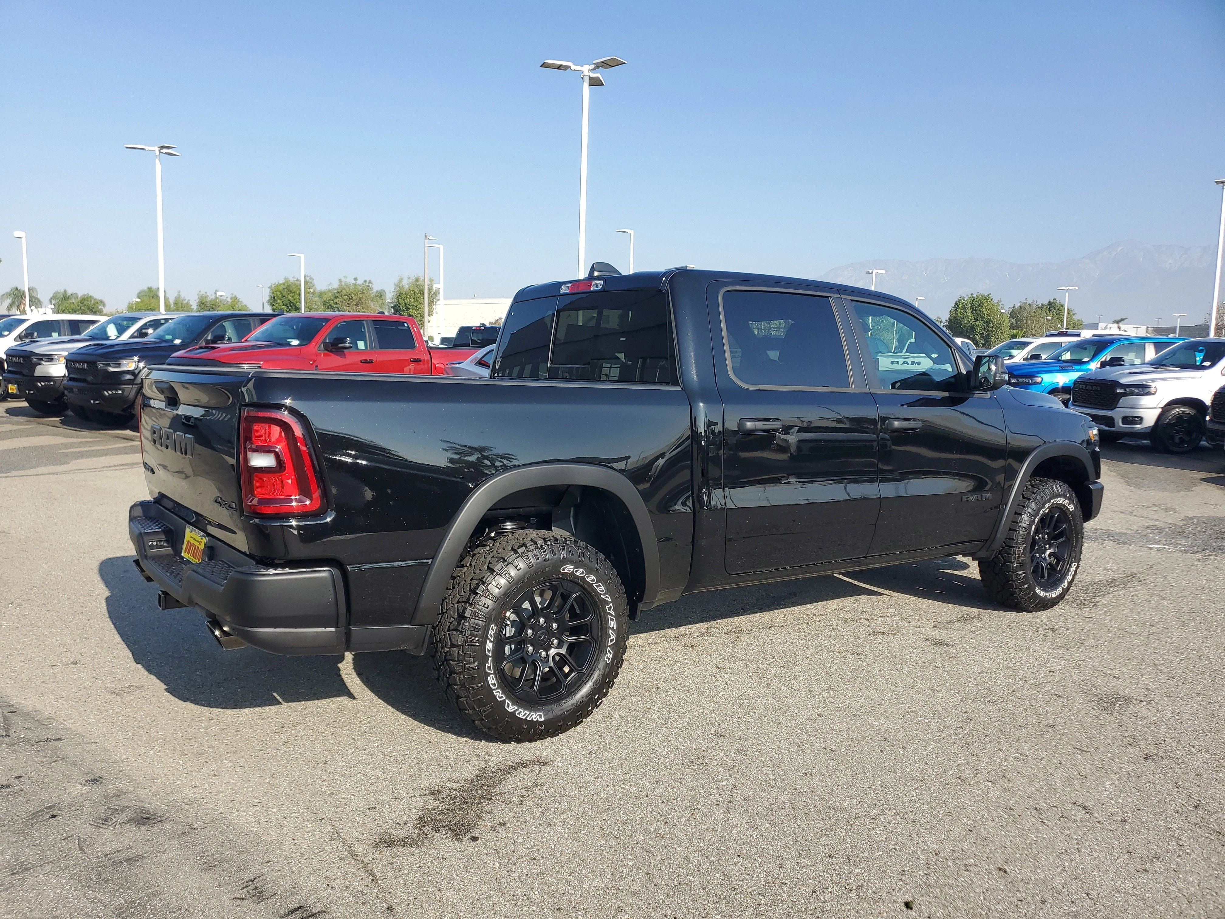 New 2026 Diamond Black Crystal Pearl-Coat Exterior Paint RAM Rebel image 3
