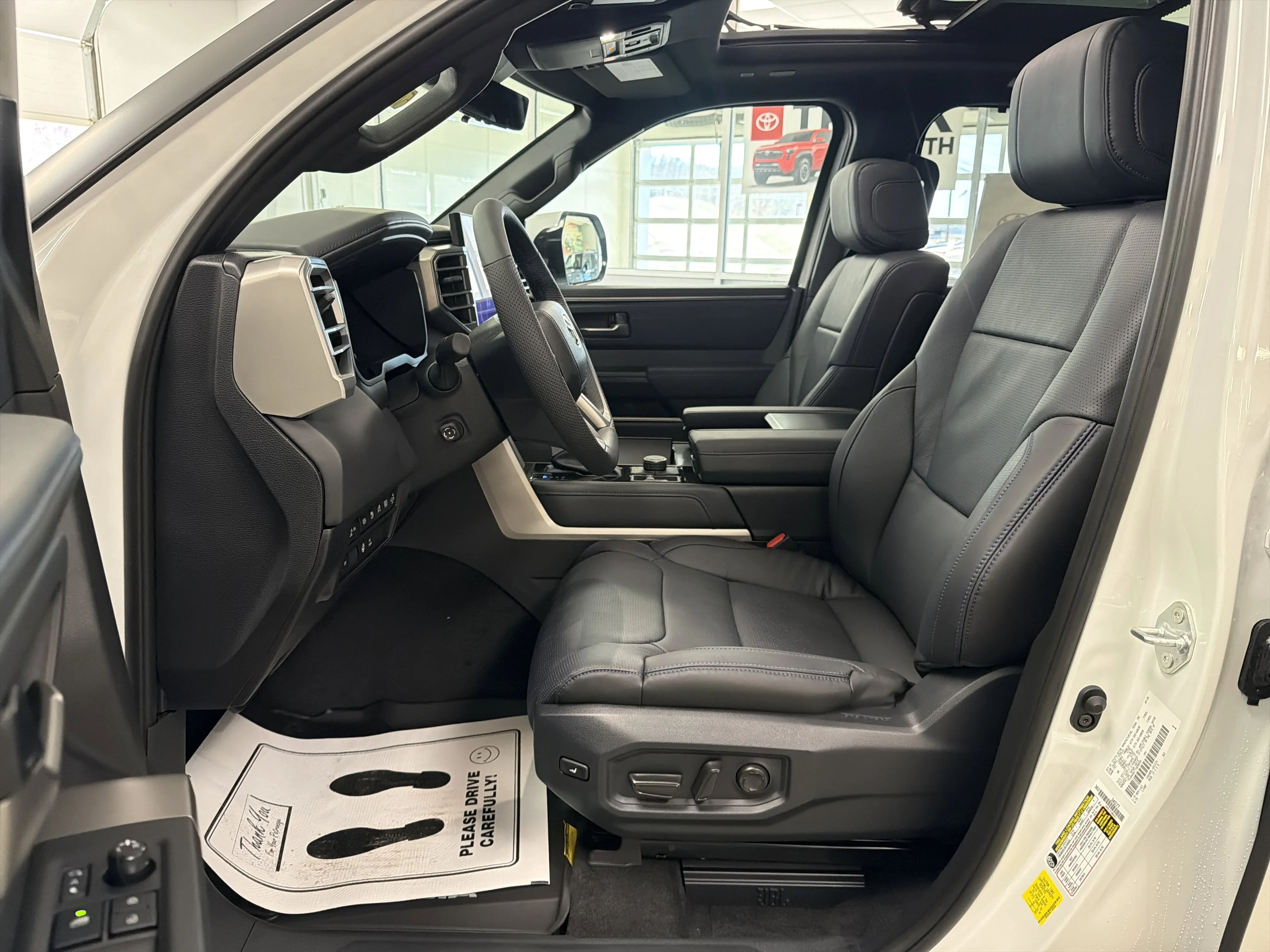 2026 Toyota Sequoia Platinum - Photo 24