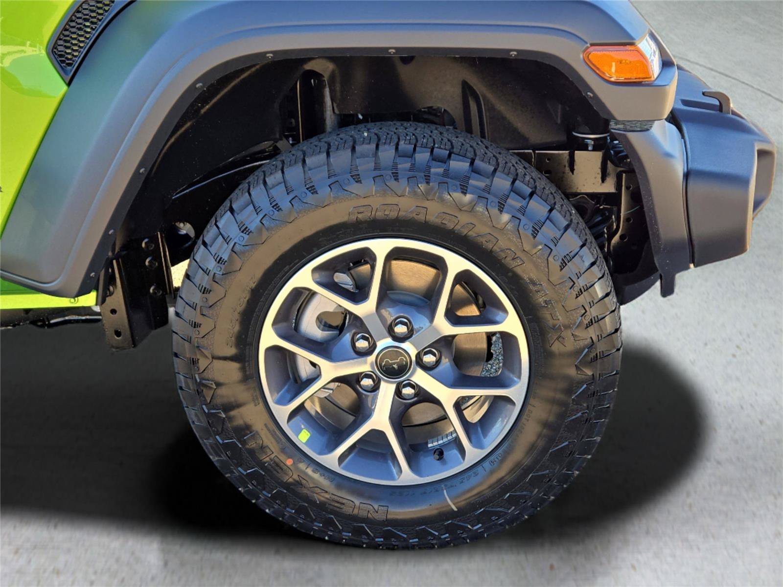 New 2026 Mojito Clearcoat Jeep Sport S image 4