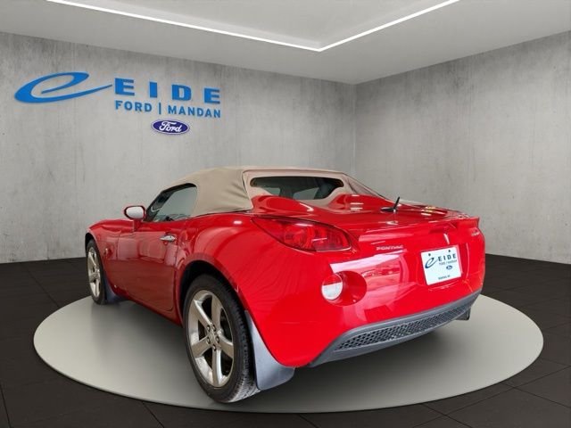 Used 2007 Red Pontiac Base image 9