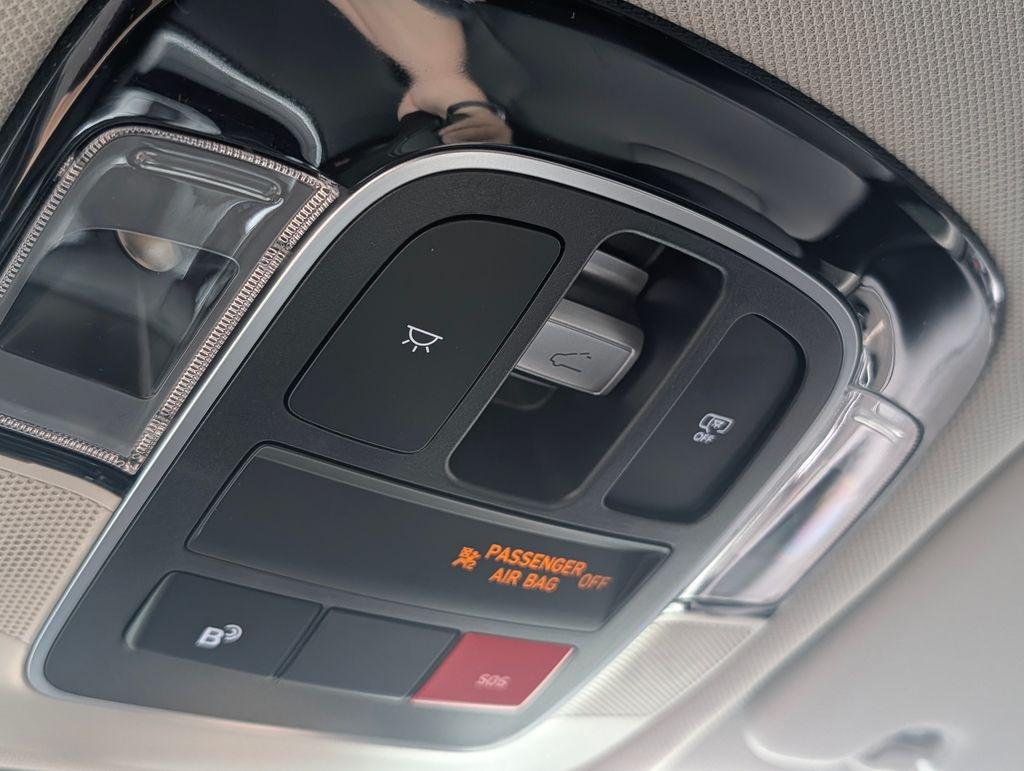 New 2026 Gray Hyundai SEL Premium FWD image 23