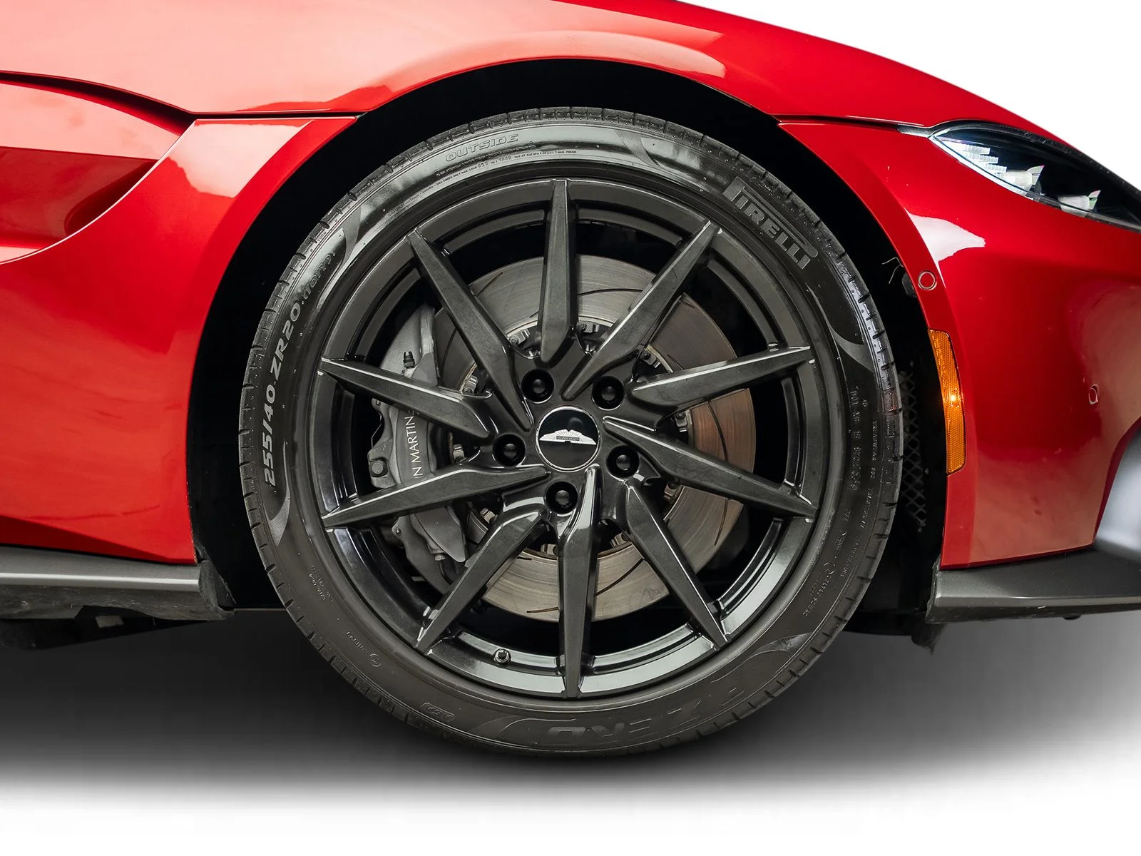 Used 2020 Red Aston Martin Base image 28