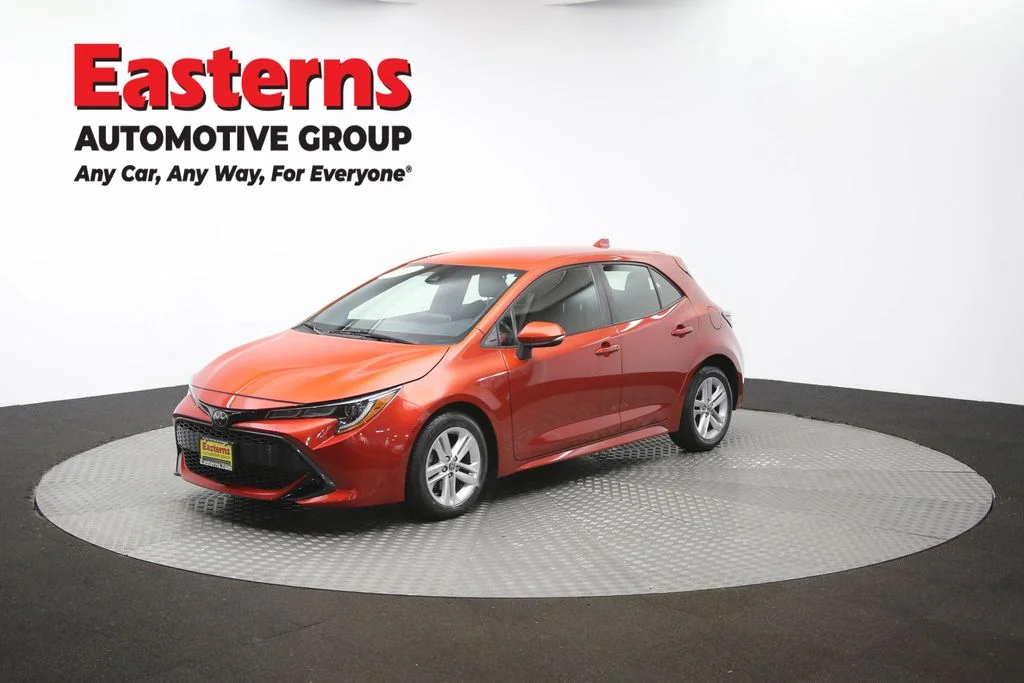 Used 2019 Red Toyota SE image 54