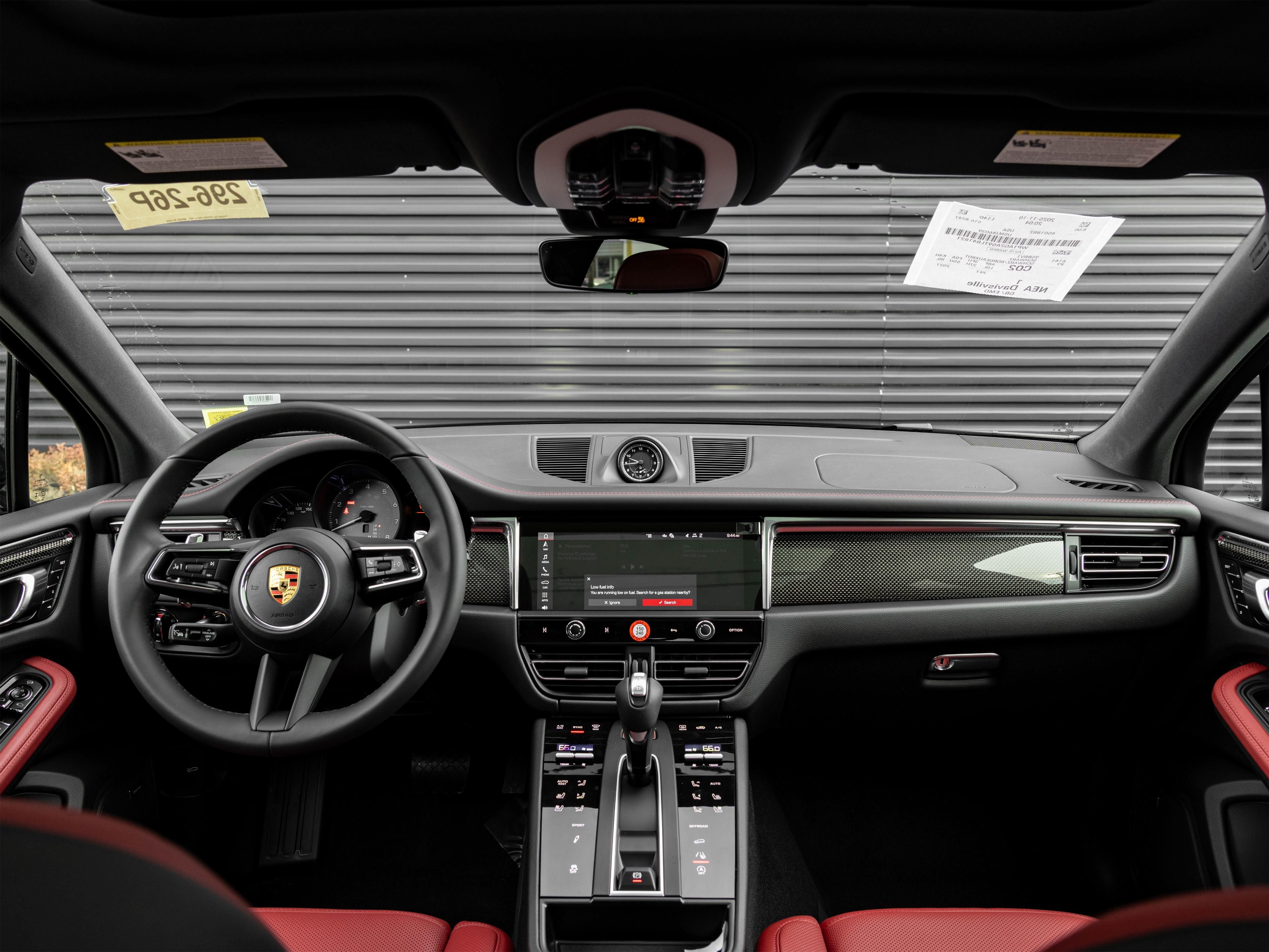 2026 Porsche Macan S - Photo 24