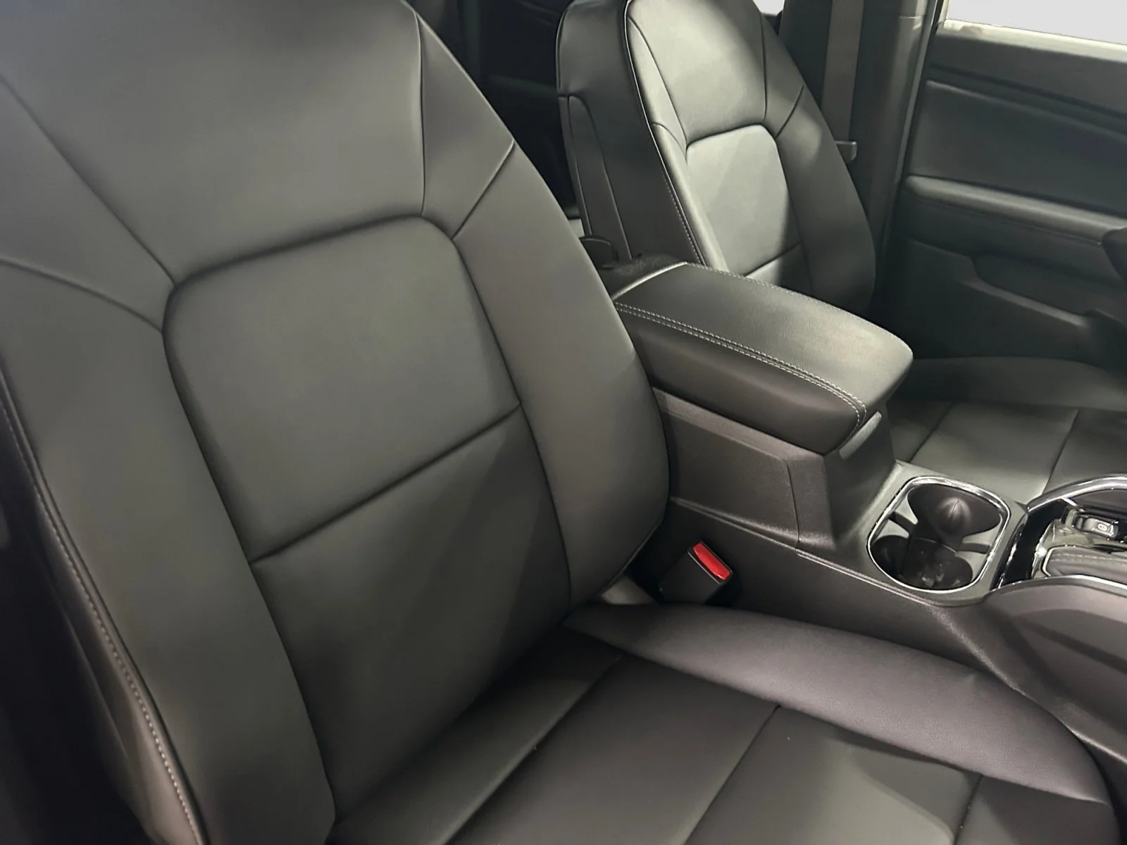 New 2026 Rapids Metallic GMC Elevation image 11