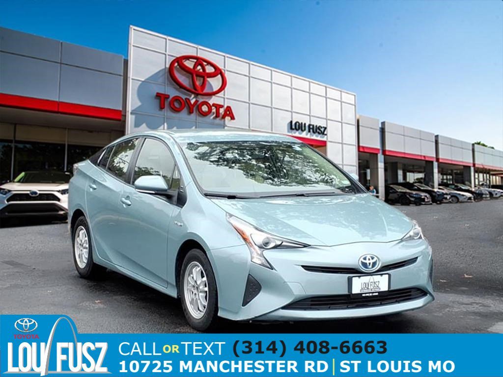 2016 Toyota Prius Two