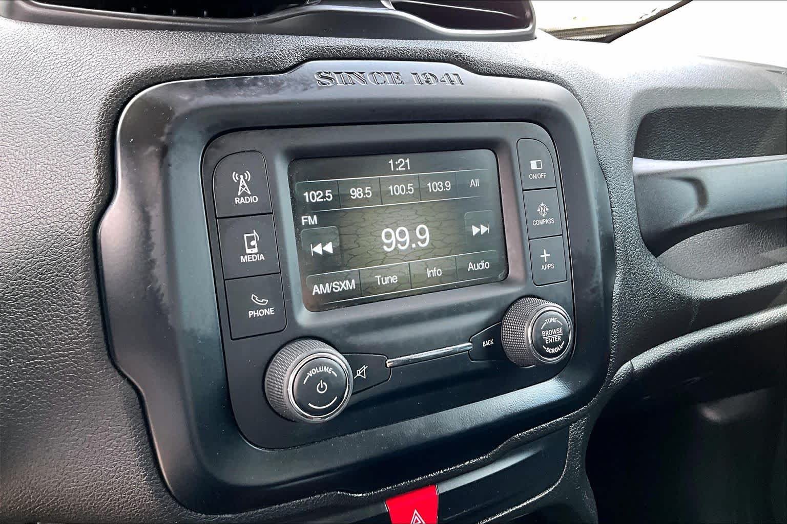 Used 2017 Alpine White Jeep Trailhawk image 31