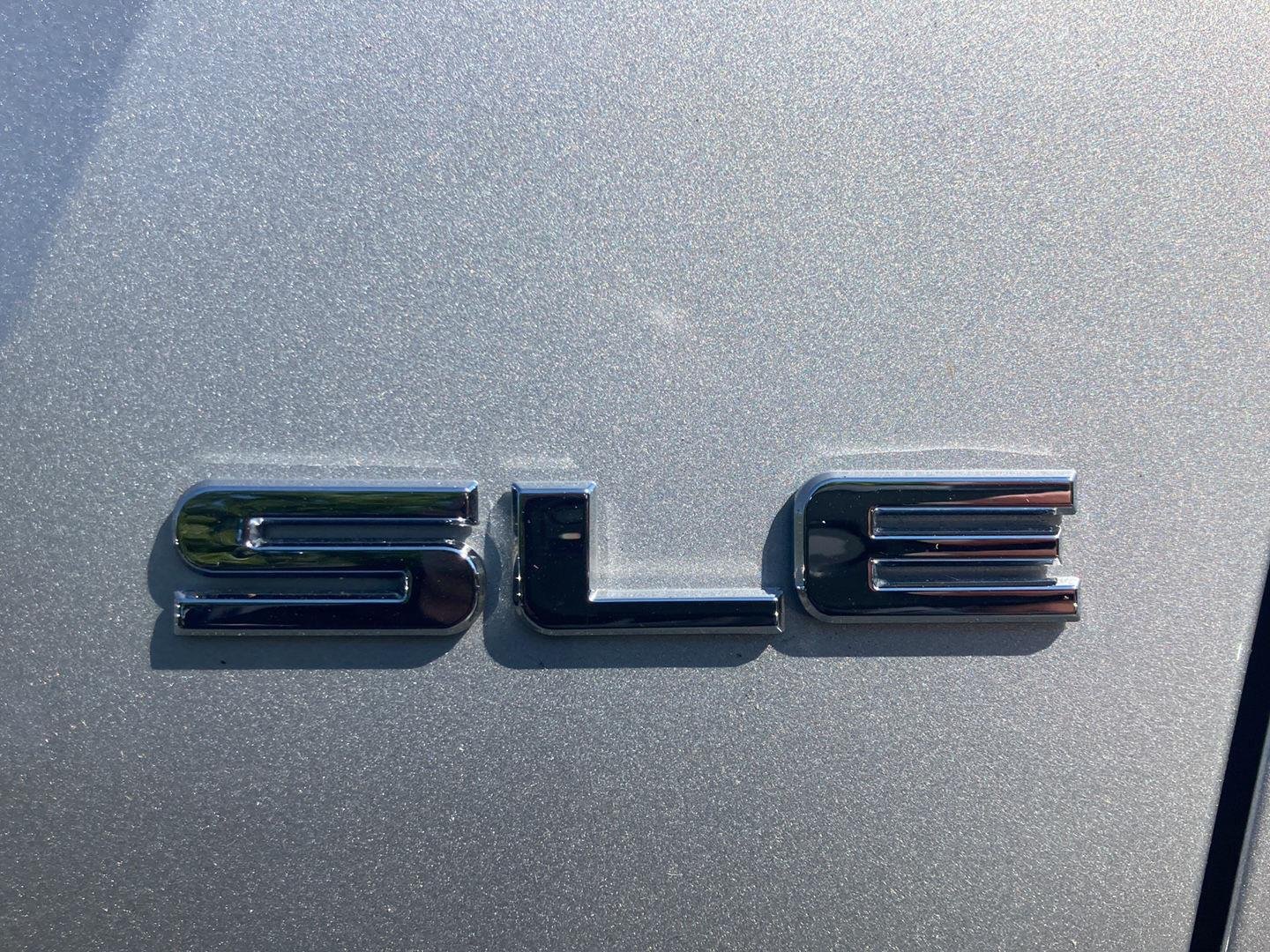 Used 2019  GMC SLE-2 image 9