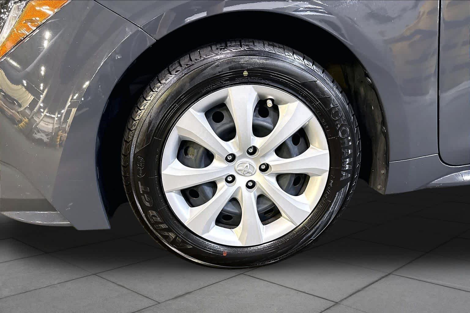Used 2024 Underground Toyota LE image 10