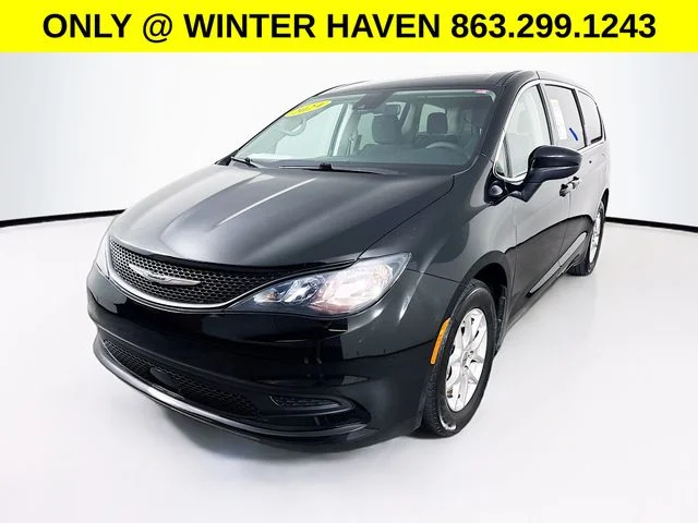 Used 2024 Black Chrysler LX image 3