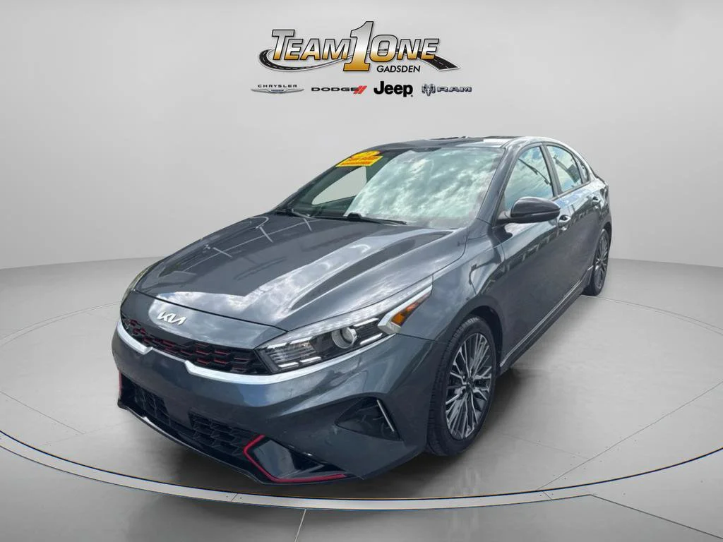 Used 2023 Gravity Gray Kia GT-Line image 5