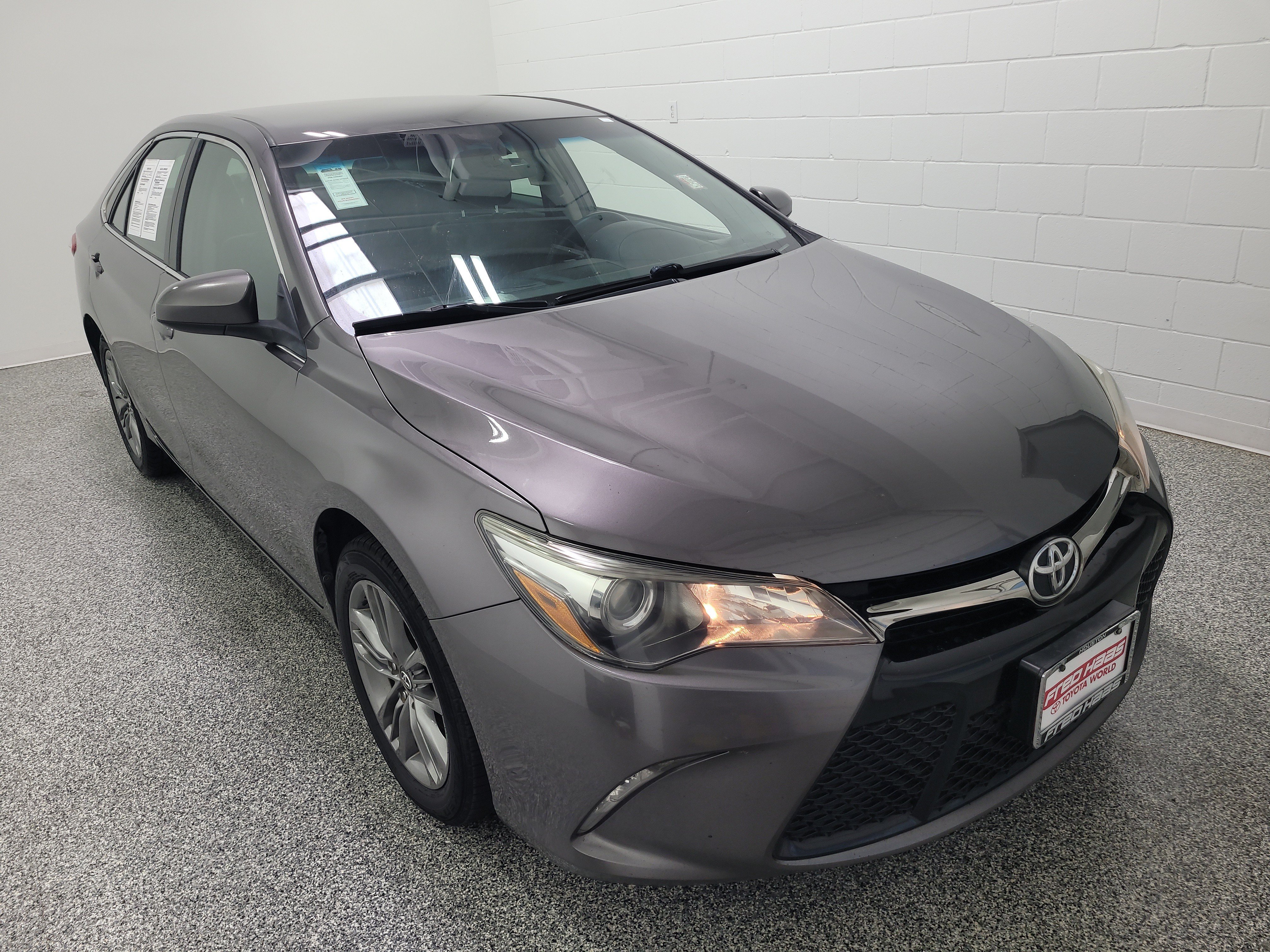 Used 2017 Cosmic Gray Mica Toyota SE image 3