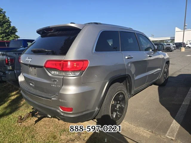 Used 2014 Silver Jeep Laredo image 6
