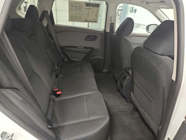 Used 2023 White Nissan S image 35