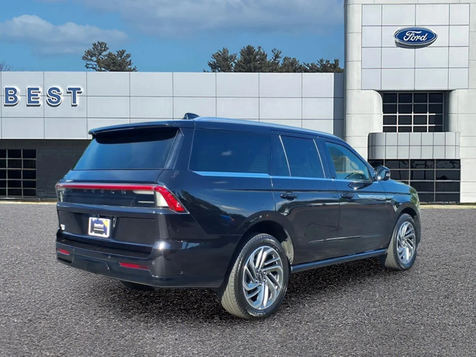 Used 2025 Infinite Black Metallic Lincoln Reserve image 7