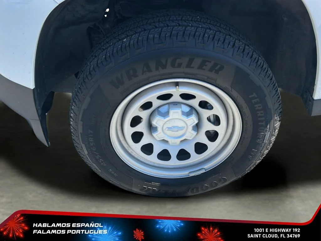 Used 2025 Summit White Chevrolet WT/LT image 27