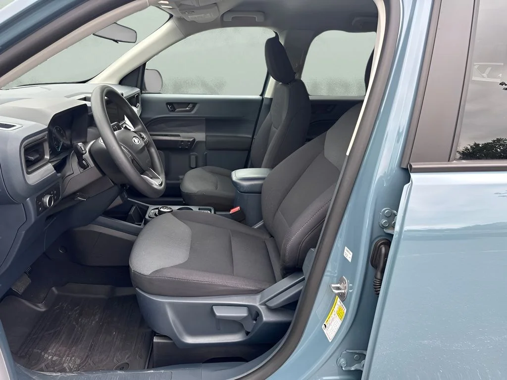 Used 2023 Blue Ford XL image 9