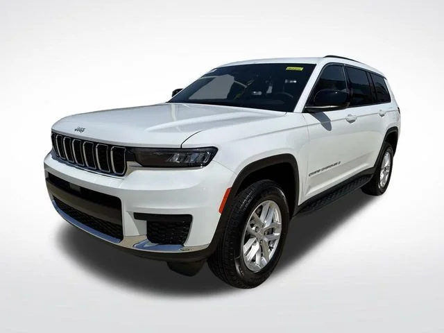 New 2026 White Jeep Laredo X image 3