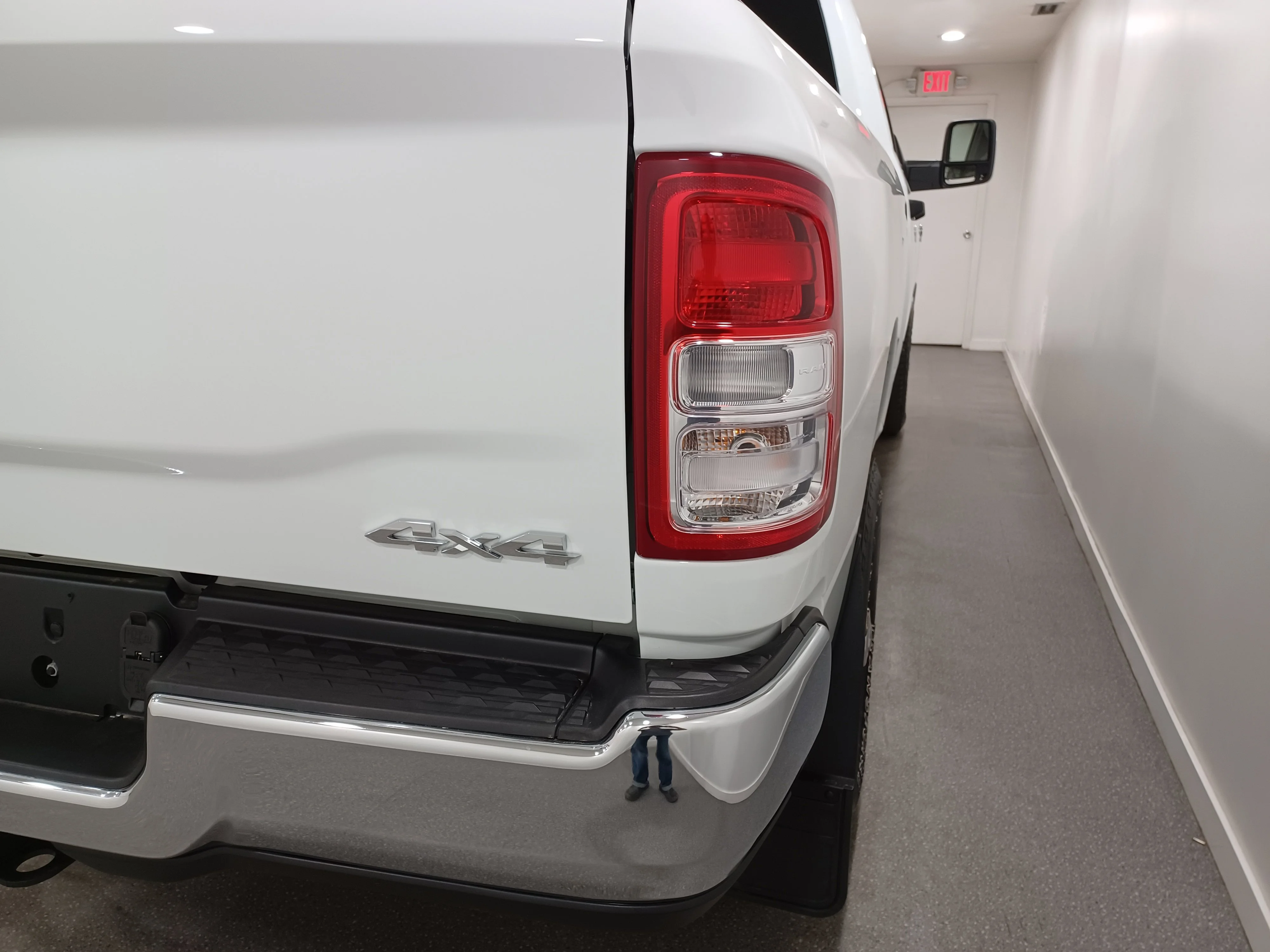 Certified Used 2024 Bright White Ram Bighorn 4x4*6.7L Cummins Diesel | 6 Pass | 6 Foot Box | Htd Power Fold MIrrors | Tow Pkg image 22