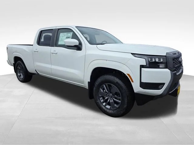 2026 Nissan Frontier SV Crew Cab 4X4 LWB's photo