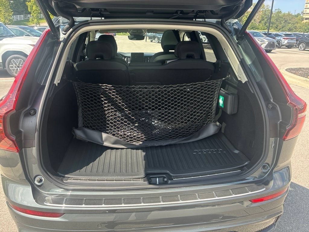 Used 2026 Forest Lake Volvo Plus image 24