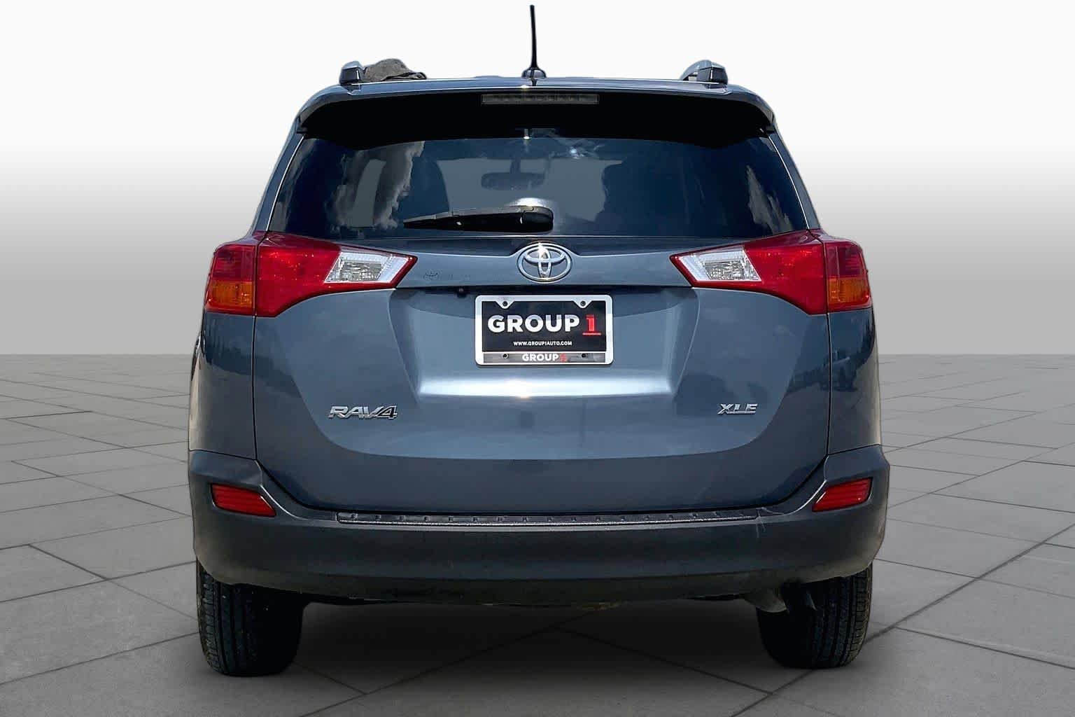 Used 2014 Shoreline Blue Metallic Toyota XLE image 5