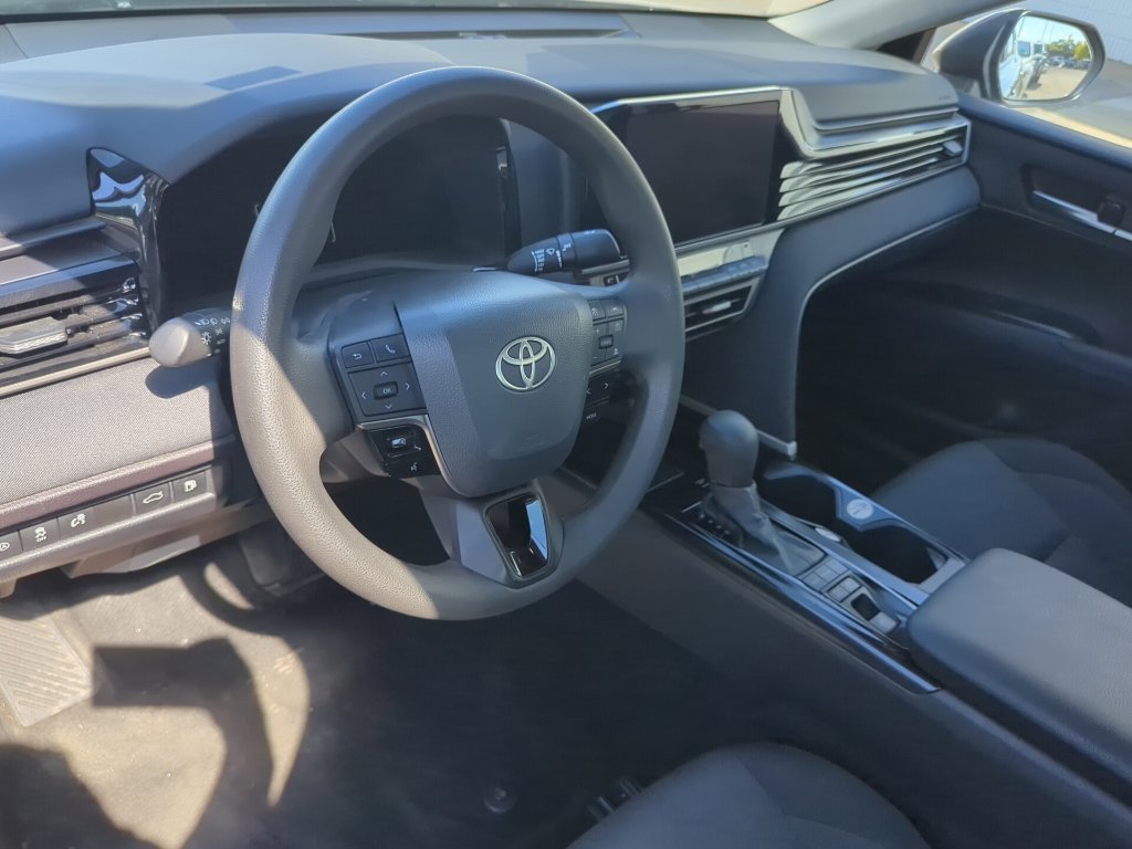 Used 2025 Underground Toyota LE image 8