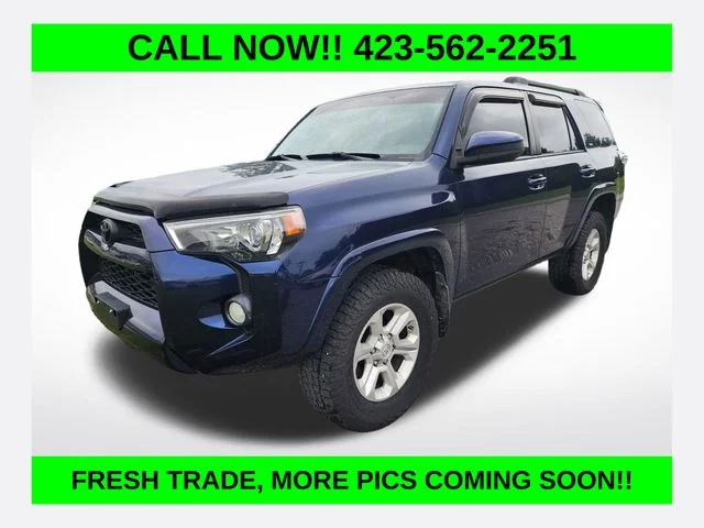 Used 2015 Blue Toyota SR5 image 1