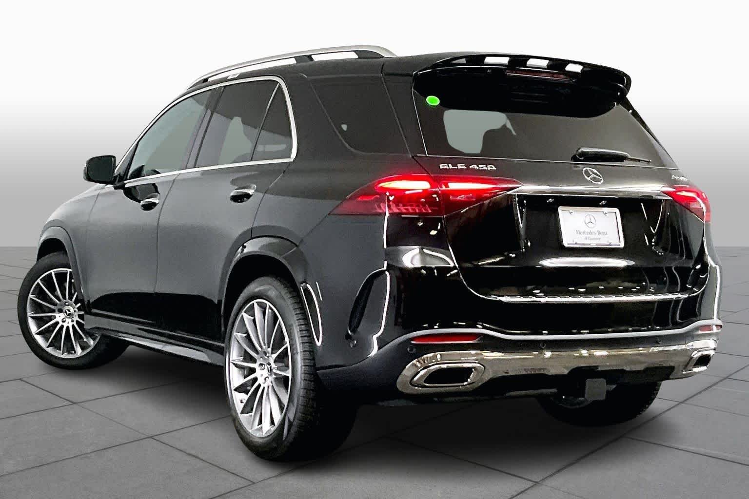 Used 2026 Obsidian Black Metallic Mercedes-Benz GLE 450 image 4