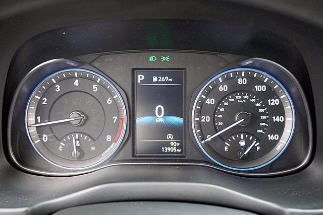 Used 2023 White Hyundai SEL image 31