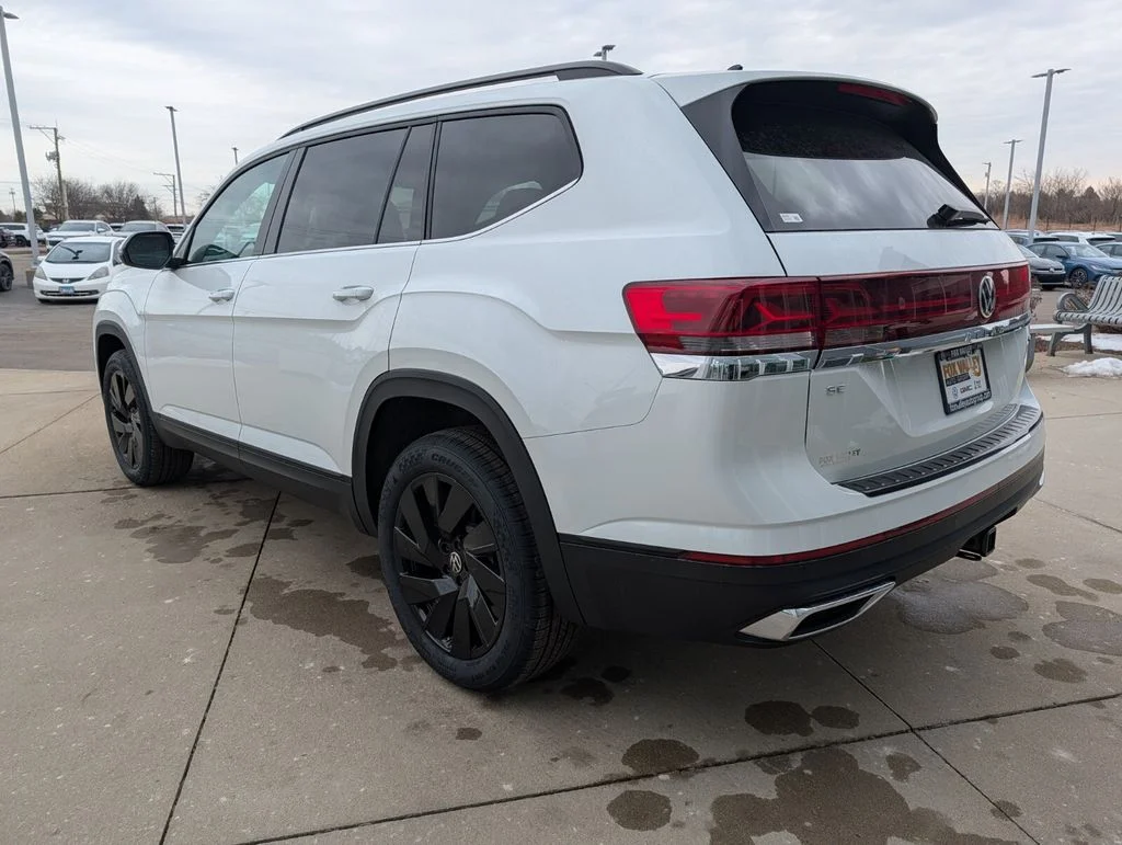 New 2026 White/off-white Volkswagen 2.0T SE w/Technology image 6