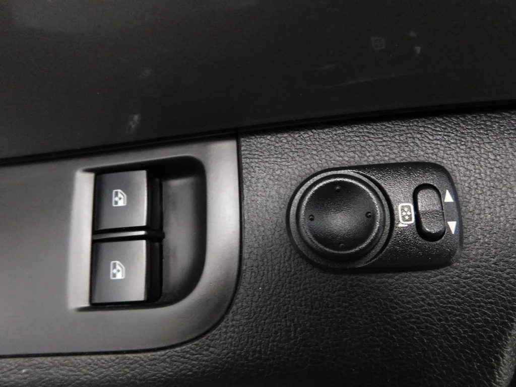 Used 2010 Red Jewel Tintcoat Chevrolet SS image 13