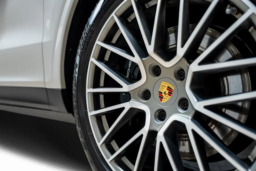 Used 2022  Porsche S Platinum Edition image 19
