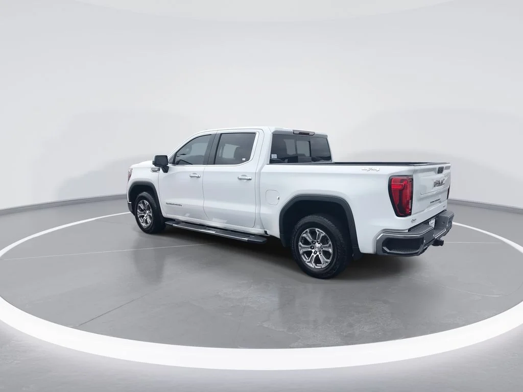 Used 2019 White GMC SLT image 6