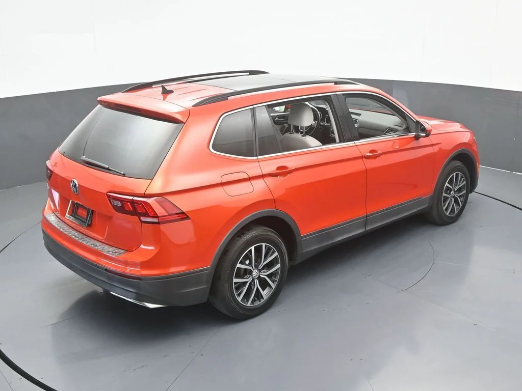 Used 2019 Orange Metallic Volkswagen 2.0T SE image 48