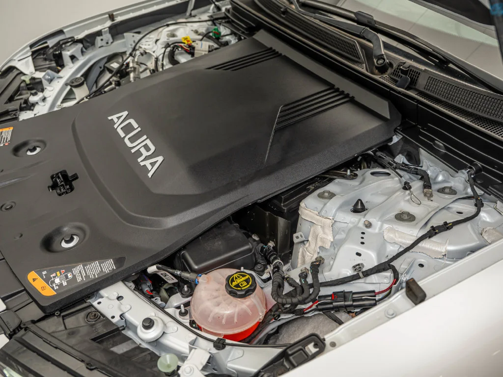 Used 2024 Snowfall Pearl Acura  image 48