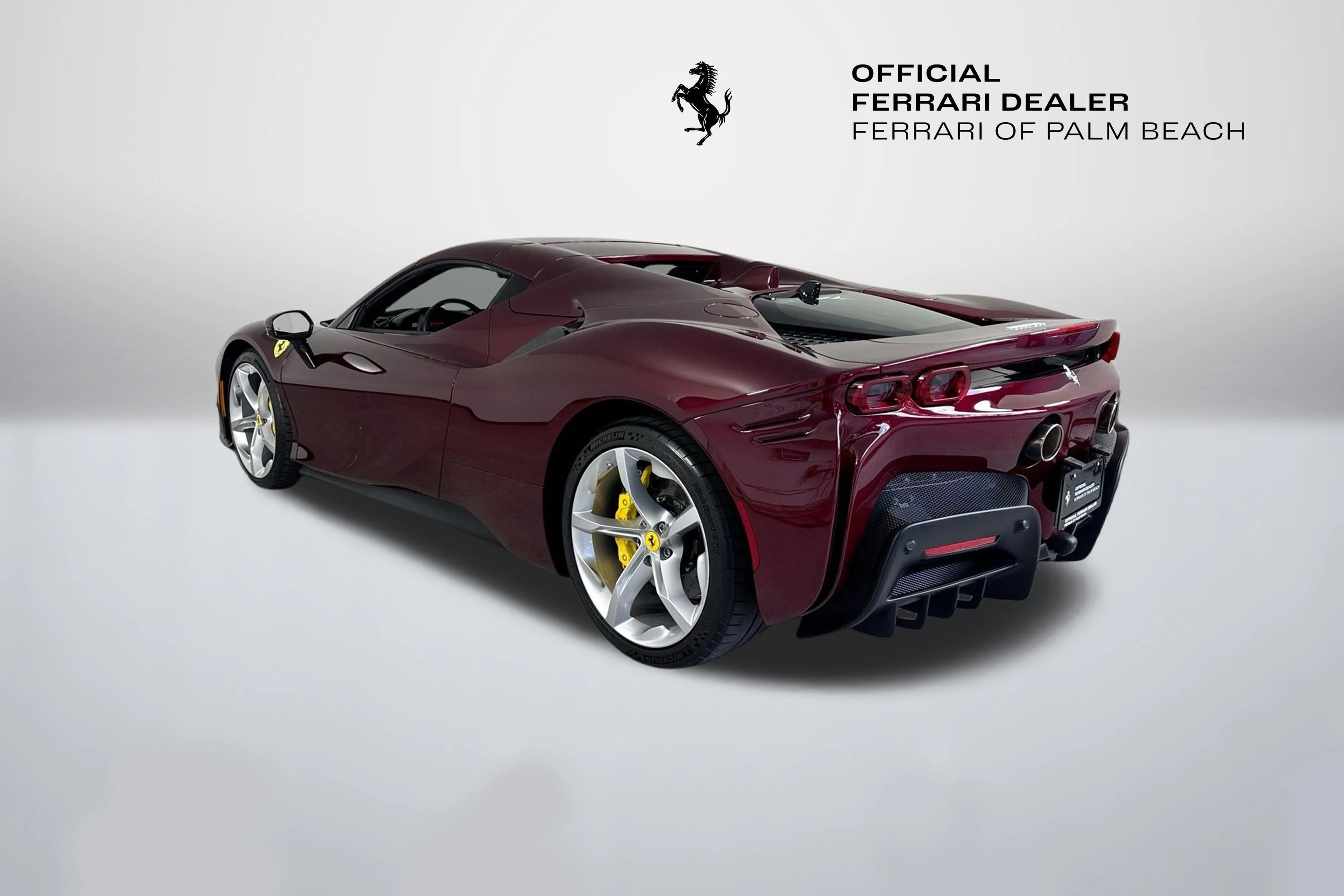 Certified Used 2024 Extra Sample Ferrari Base image 5