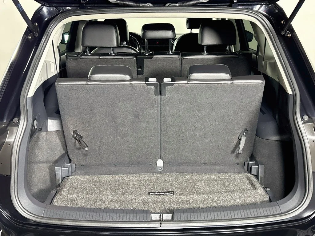 Used 2018 Black Volkswagen 2.0T SE image 21
