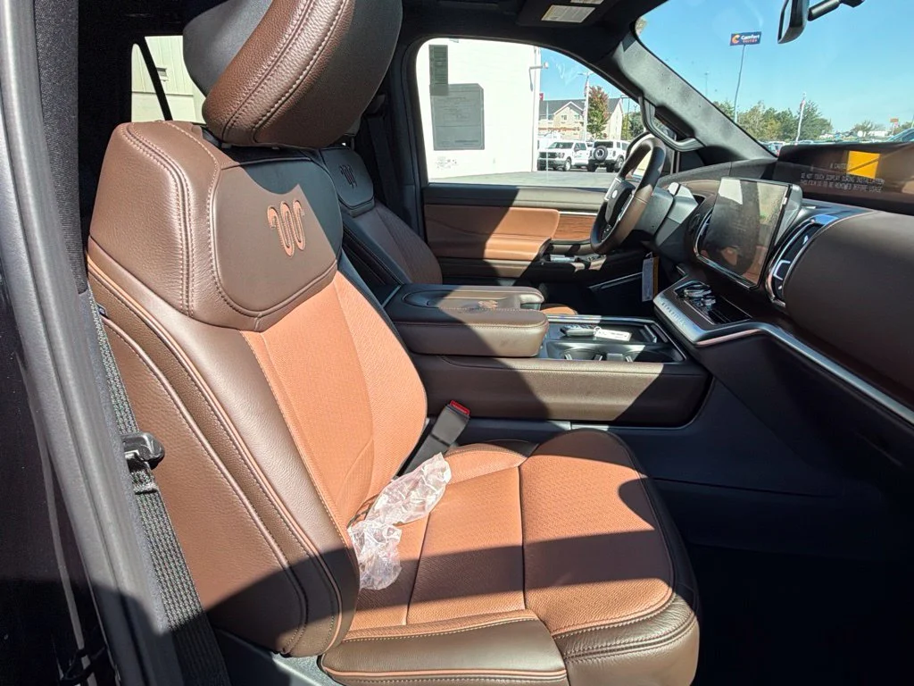 New 2027 Agate Black Metallic Ford MAX King Ranch® image 39