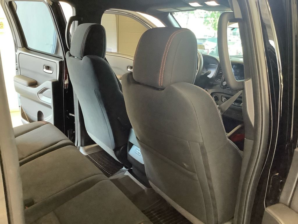 Used 2024 Black Nissan PRO-4X image 17