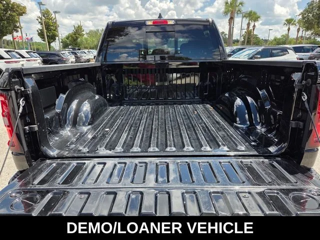 New 2026 Diamond Black Crystal Pearl-Coat Exterior Paint RAM Big Horn/Lone Star image 21
