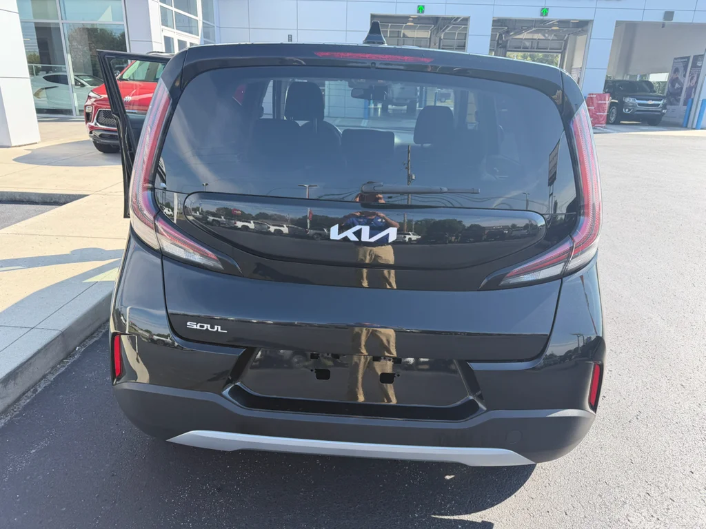 Used 2024 Black Kia LX image 4