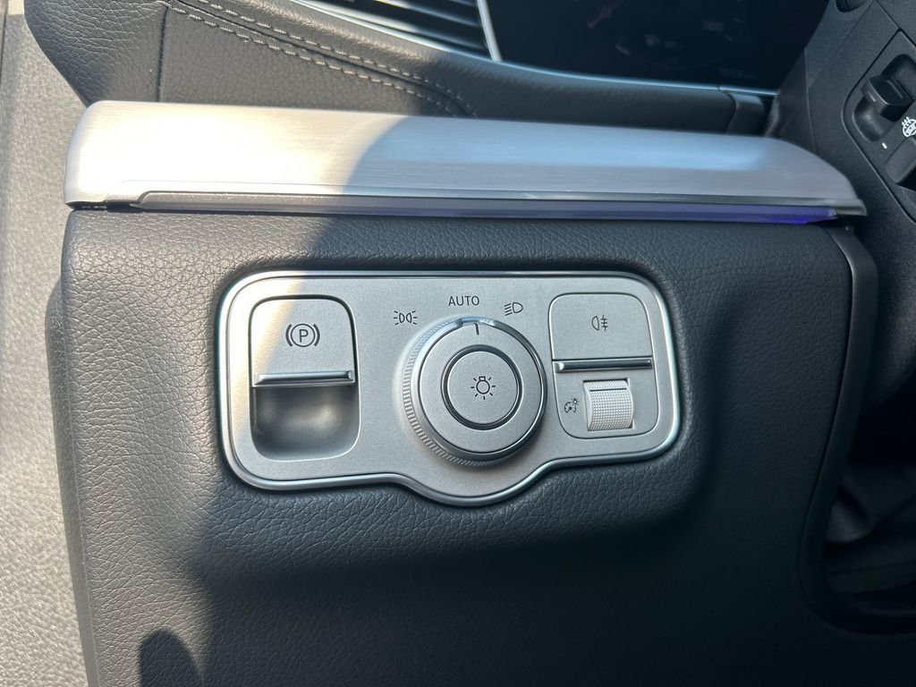 New 2026 MANUFAKTUR Alpine Grey Mercedes-Benz GLS 450 image 14