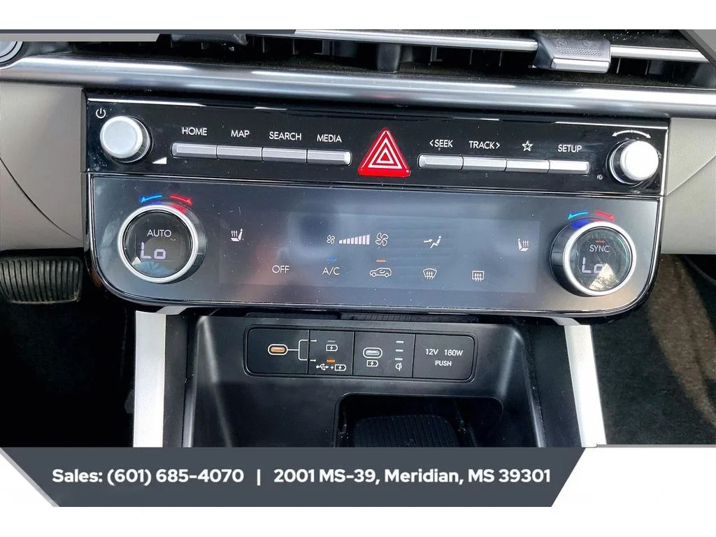 Used 2025 ULTIMATE RED Hyundai SEL image 22
