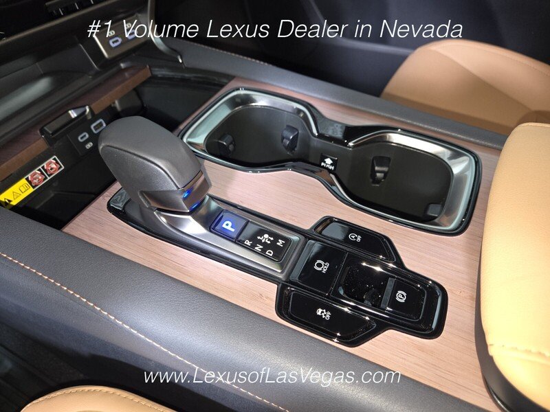 New 2026 Iridium Lexus PREMIUM image 18