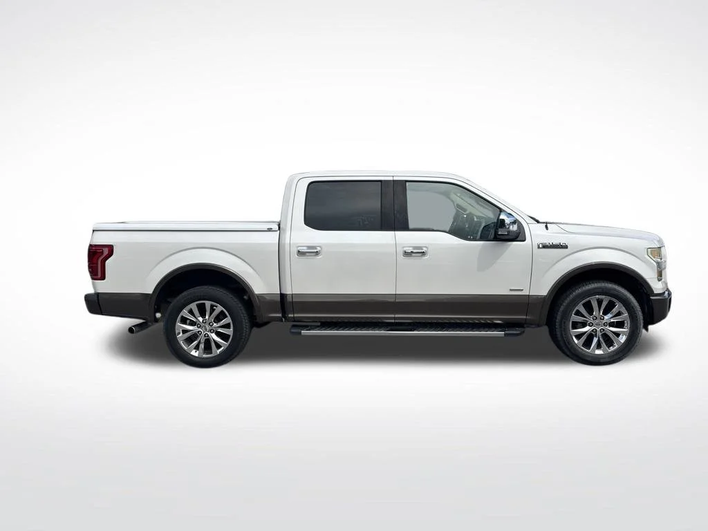 Used 2015 White Ford Lariat image 4