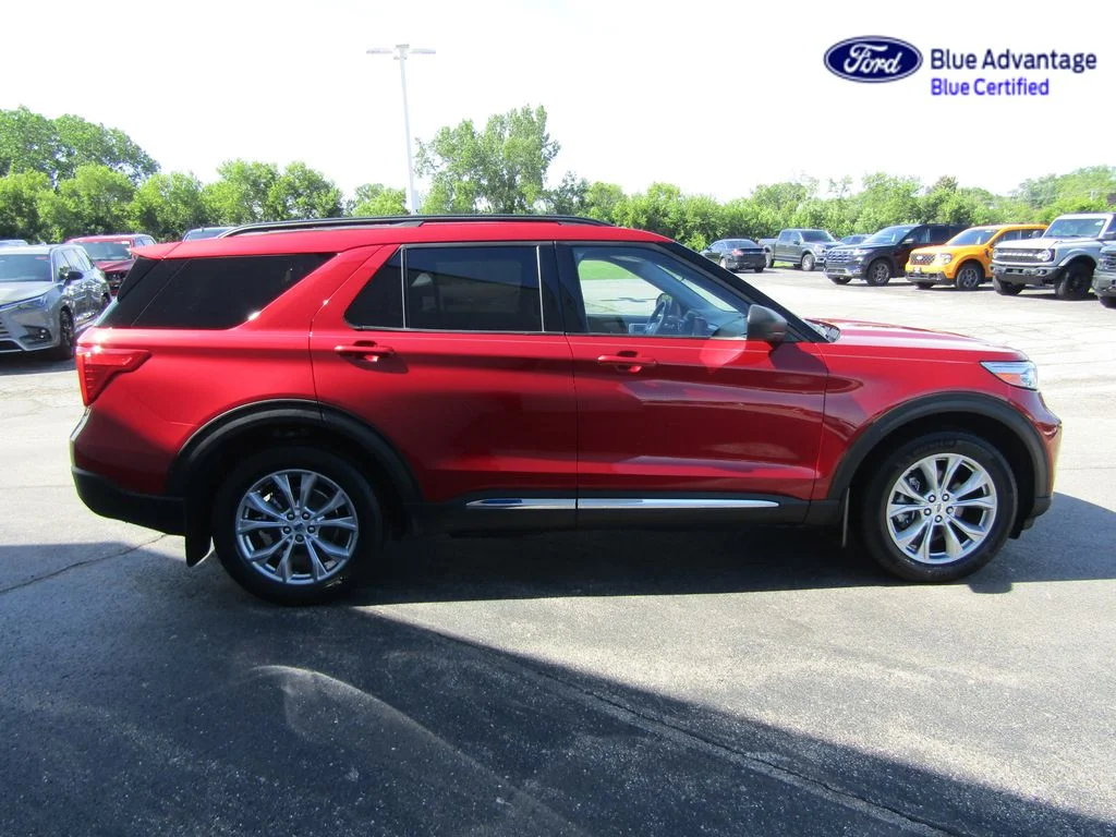 Certified Used 2024 Rapid Red Metallic Tinted Clearcoat Ford XLT image 8